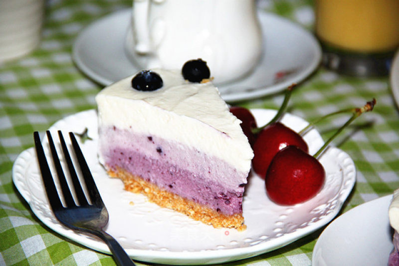 Blueberry Gradient Frozen Cheesecake recipe