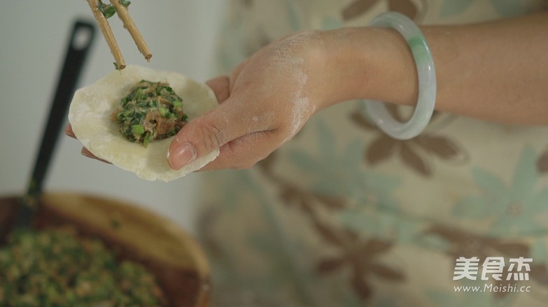 Leek and Shrimp Dumplings recipe