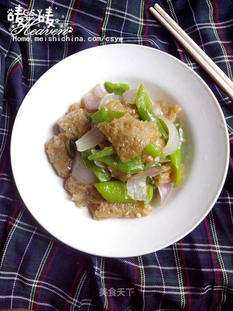 Stir-fried Crispy Pork Skin with Chili and Green Onion recipe