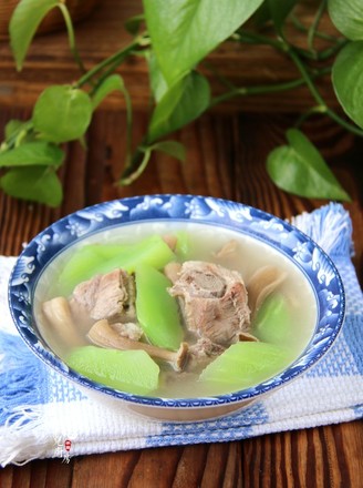 Antler Mushroom Ribs Lettuce Soup recipe