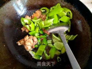 Stir-fried Chicken with Hot Peppers recipe