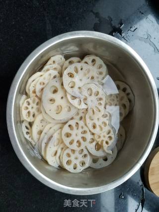 Red Oil Mixed Lotus Root recipe