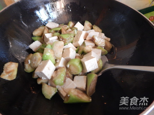 Loofah Burnt Tofu recipe