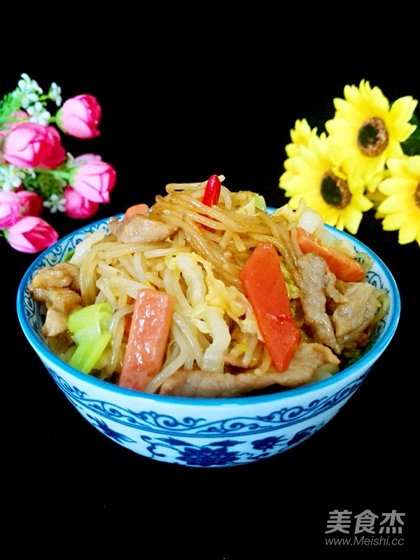 Fried Rice Noodles with Sauerkraut recipe