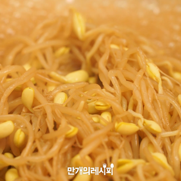 Korean Sweet Bean Sprouts recipe