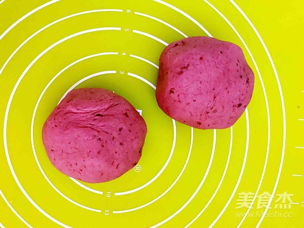 Q Bomb Taro Balls with Pineapple Juice recipe