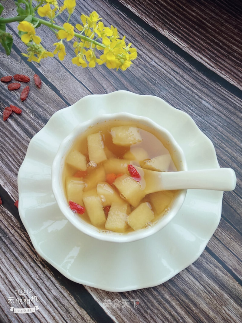 Stewed Wolfberry with Apple and Rock Sugar recipe