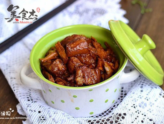 Braised Pork with Bamboo Shoots recipe