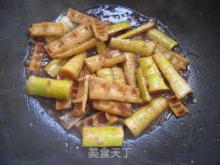 Sauce-flavored Spring Bamboo Shoots recipe