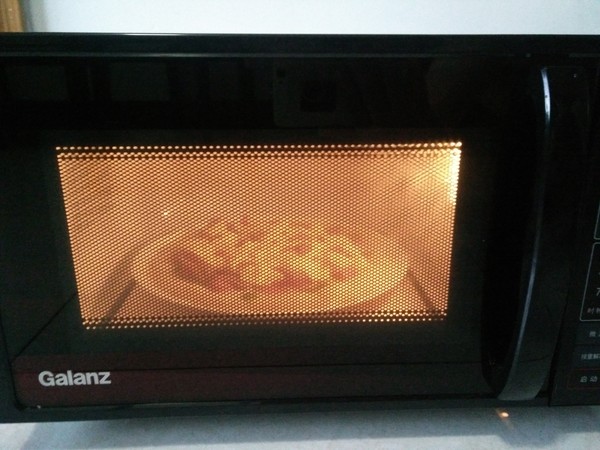 Tempting Pizza (microwave Version) recipe