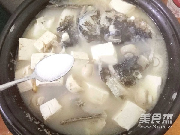 Mushroom Tofu Fish Head Soup recipe