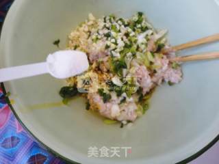 Fresh Meat Cabbage Buns recipe