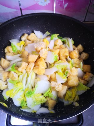 Cabbage Stew with Luncheon Meat and Bean Paste recipe