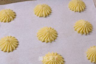 Blue Velvet Cheese Puffs recipe