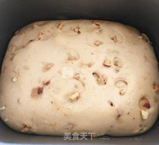 Walnut Red Date Meal Buns recipe