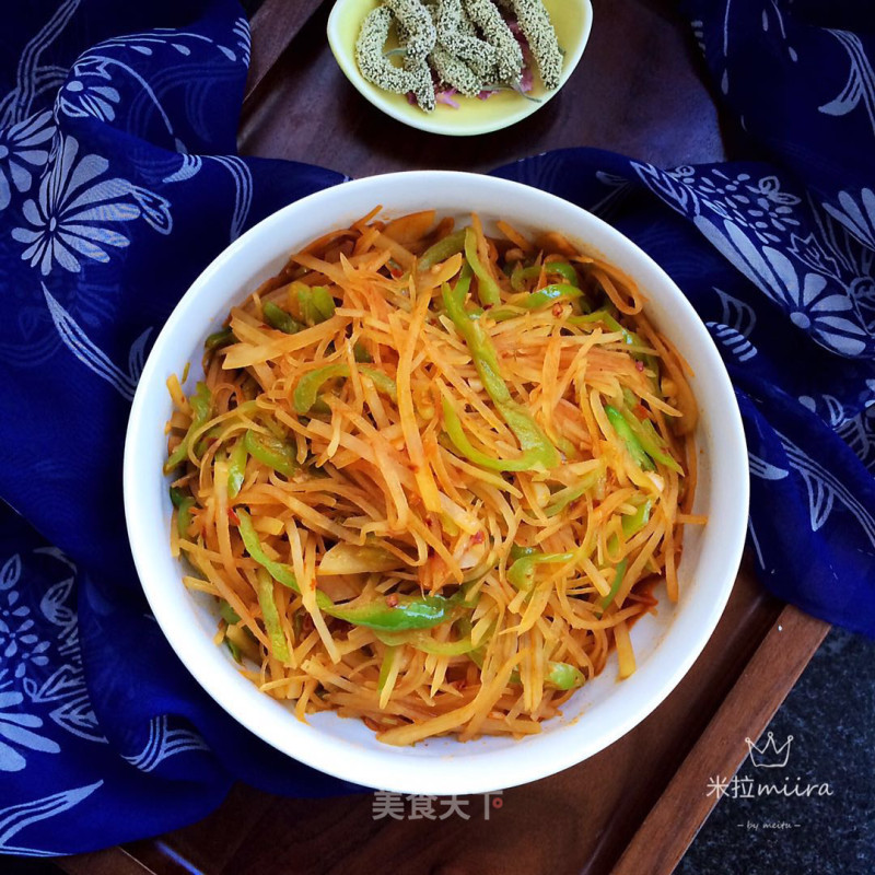 Spicy Green Pepper and Potato Shreds recipe