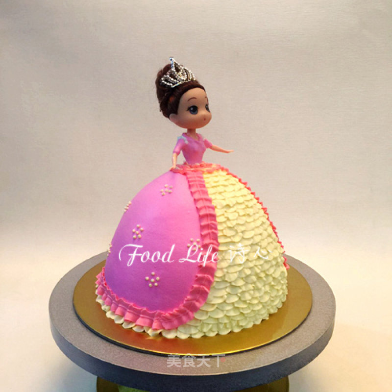 [two-color Spreading Barbie Cake] recipe