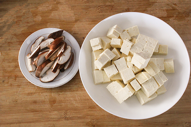 Oyster Tofu Soup recipe