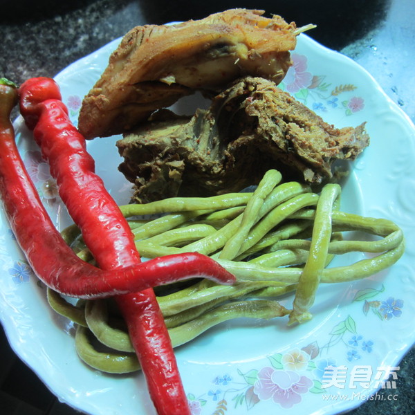 Stir-fried Cured Chicken with Capers recipe