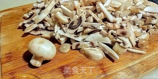 Mushroom Meat Sauce recipe