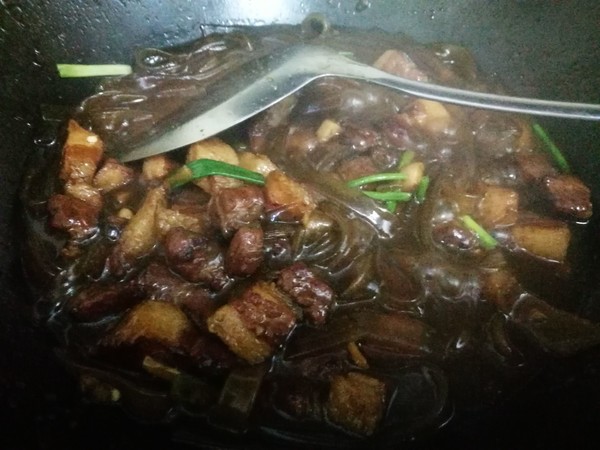 Pork Stew Noodles recipe