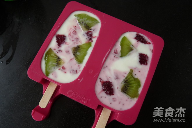 Vigo C Yogurt Popsicles recipe