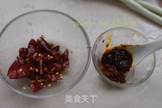 Stir-fried Pork Liver with Chili recipe