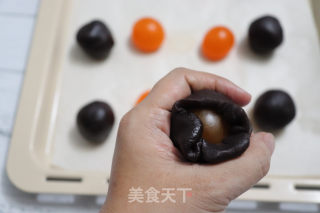 Overbearing Crab Mooncakes recipe