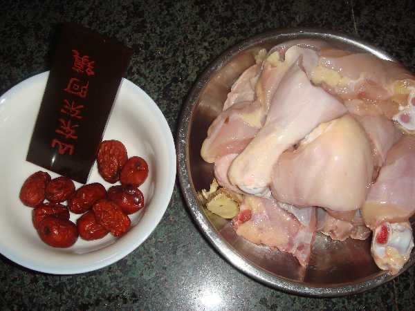 Ejiao Chicken Soup with Red Dates recipe