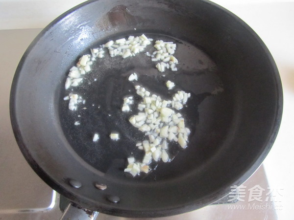 Stir-fried Lettuce with Garlic recipe