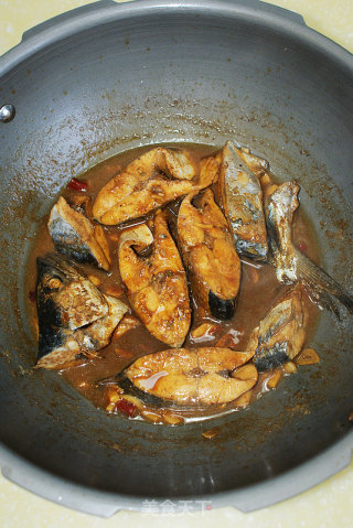 One Trick to Get Braised Dishes---braised Spanish Mackerel recipe