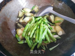 Fried Eggplant with String Beans recipe