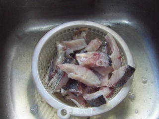 Fried Fish Cubes with Green Pepper recipe