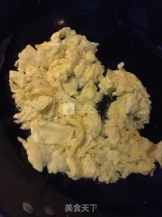 Scrambled Eggs with Cucumber and Fungus recipe