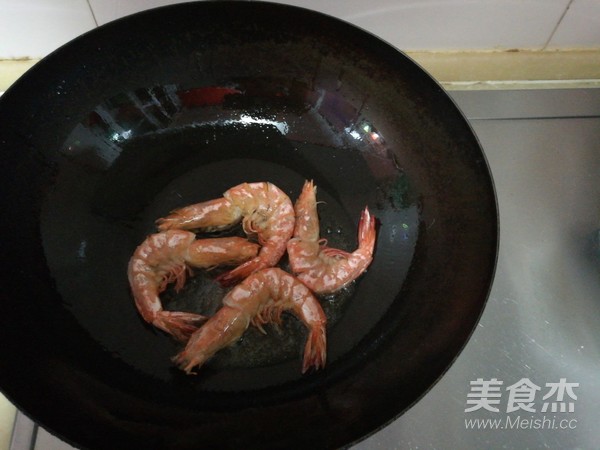 Stir-fried Seafood with Green Pepper recipe