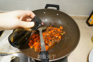 Stir-fried Diced Eggplant with Bacon with Millet Pepper recipe
