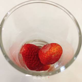 Strawberry Yakult recipe