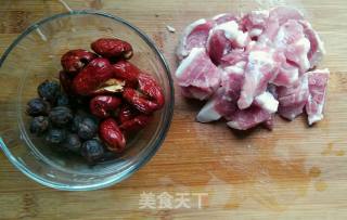 Steamed Lean Pork with Longan and Red Dates recipe