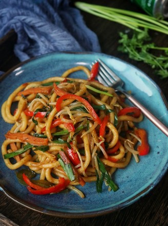Stir-fried Udon Noodles with Chopped Pepper recipe