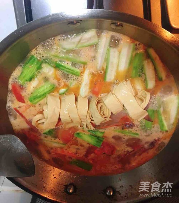 Yipin Seafood Soup recipe