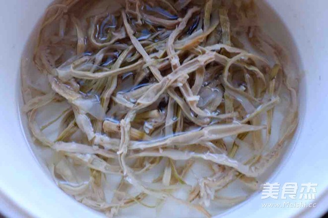 Sesame Oil Dried Bamboo Shoots recipe