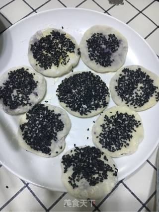 Homemade Fried Purple Potato Cake recipe