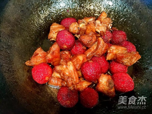 Braised Pork Ribs with Bayberry (homemade Version) recipe