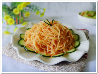 [yiru's Private Room Fast Hand Fried] I Want to Eat After Eating---tomato and Potato Shreds recipe
