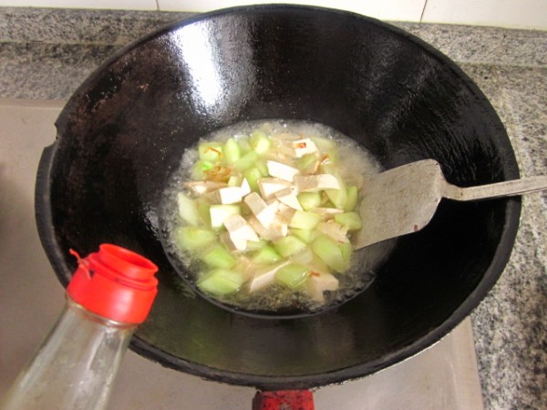 Cucumber Stewed Tofu recipe