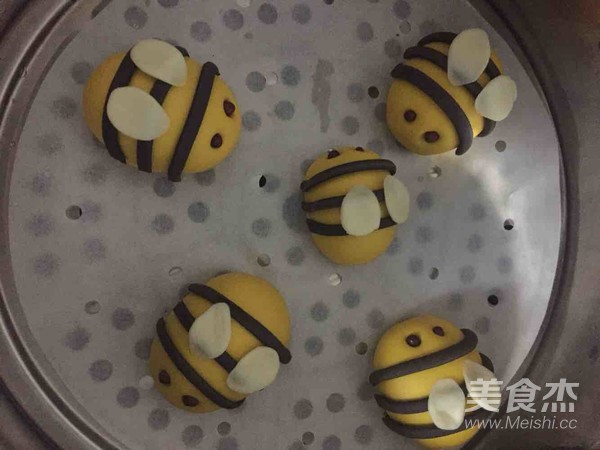 Little Bee Buns recipe