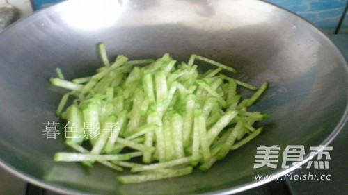 Stir-fried Shredded Radish recipe