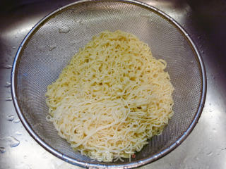 Fried Noodles with Bitter Gourd Pork Slices recipe