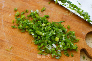 Crispy, Fragrant and Crunchy Handmade Scallion Soda Crackers recipe