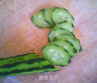 Simple Home Cooking-fried Cucumber Slices with Peanuts and Rice recipe